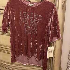 🌺 New with tags eyeshadow clothing top